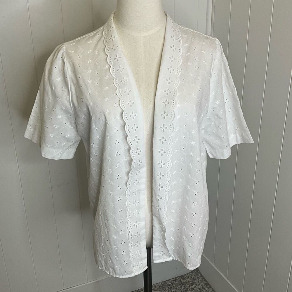 Vintage Vicki Wayne’s Women’s Large White Lace Detail Short Sleeve Top Shirt